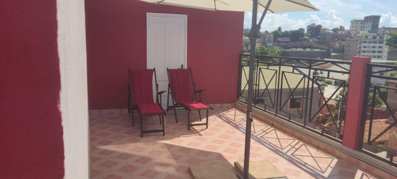 Appartements Andrian Location อันตานานารีโว ภายนอก รูปภาพ