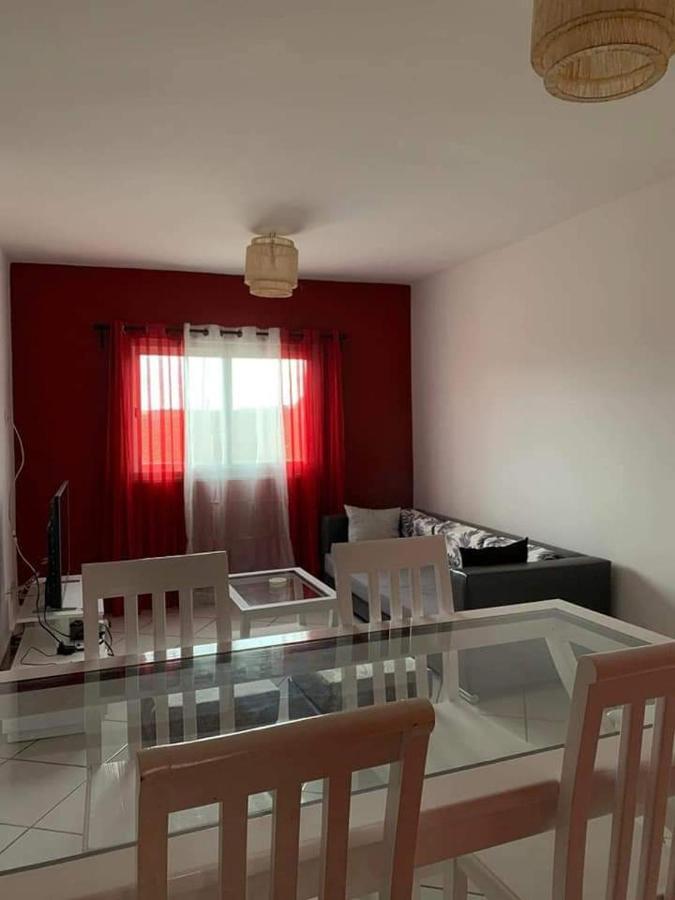 Appartements Andrian Location อันตานานารีโว ภายนอก รูปภาพ