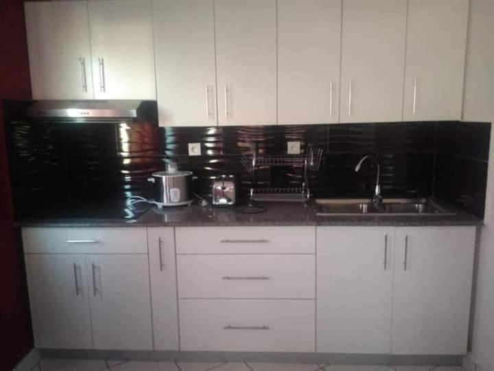 Appartements Andrian Location อันตานานารีโว ภายนอก รูปภาพ
